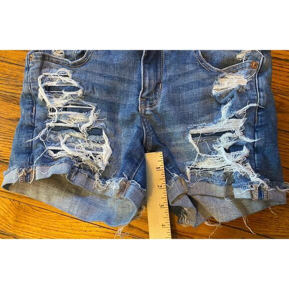 American Eagle Distressed Denim Jeans Shorts Next Level Stretch Women’s Sz 2 - Picture 6 of 6
